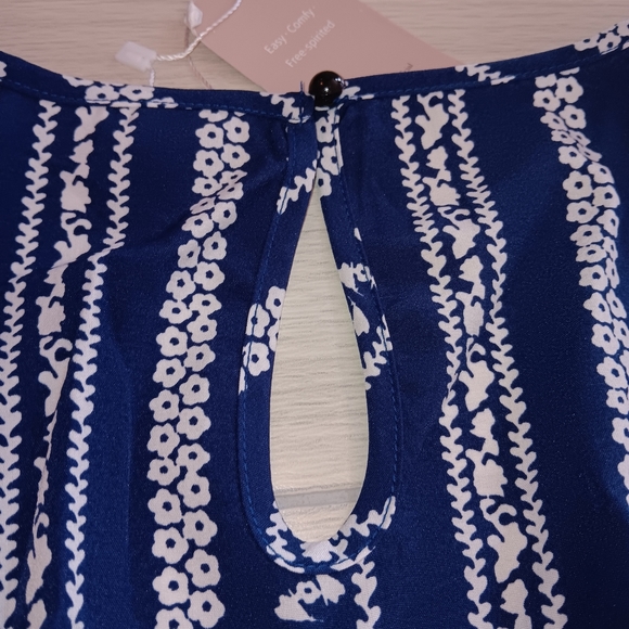 Women Plus Size Floral Print Belted Romper - Picture 10 of 16